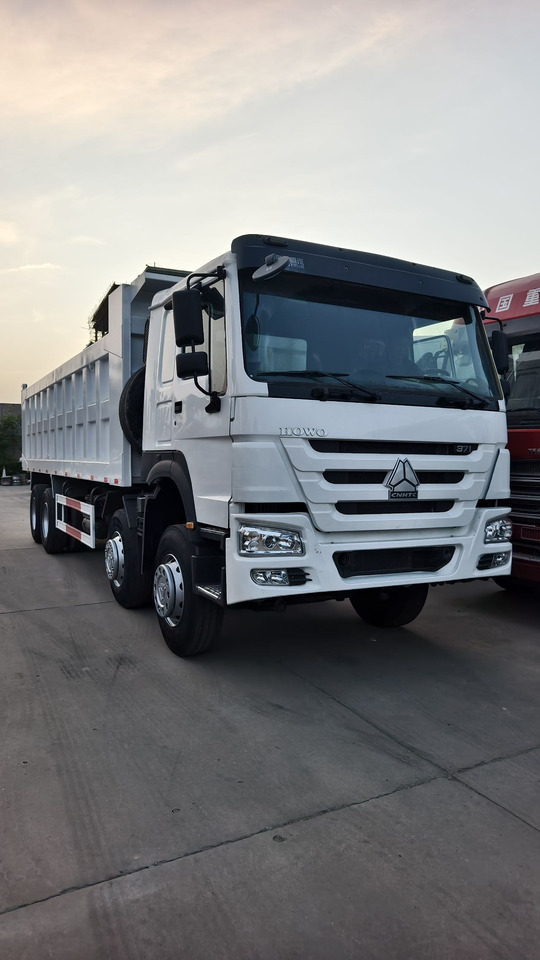 SINOTRUK HOWO 371 8x4 Dump Truck Click for Discount - Xe tải: hình 3 SINOTRUK HOWO 371 8x4 Dump Truck Click for Discount - Xe tải: hình 3