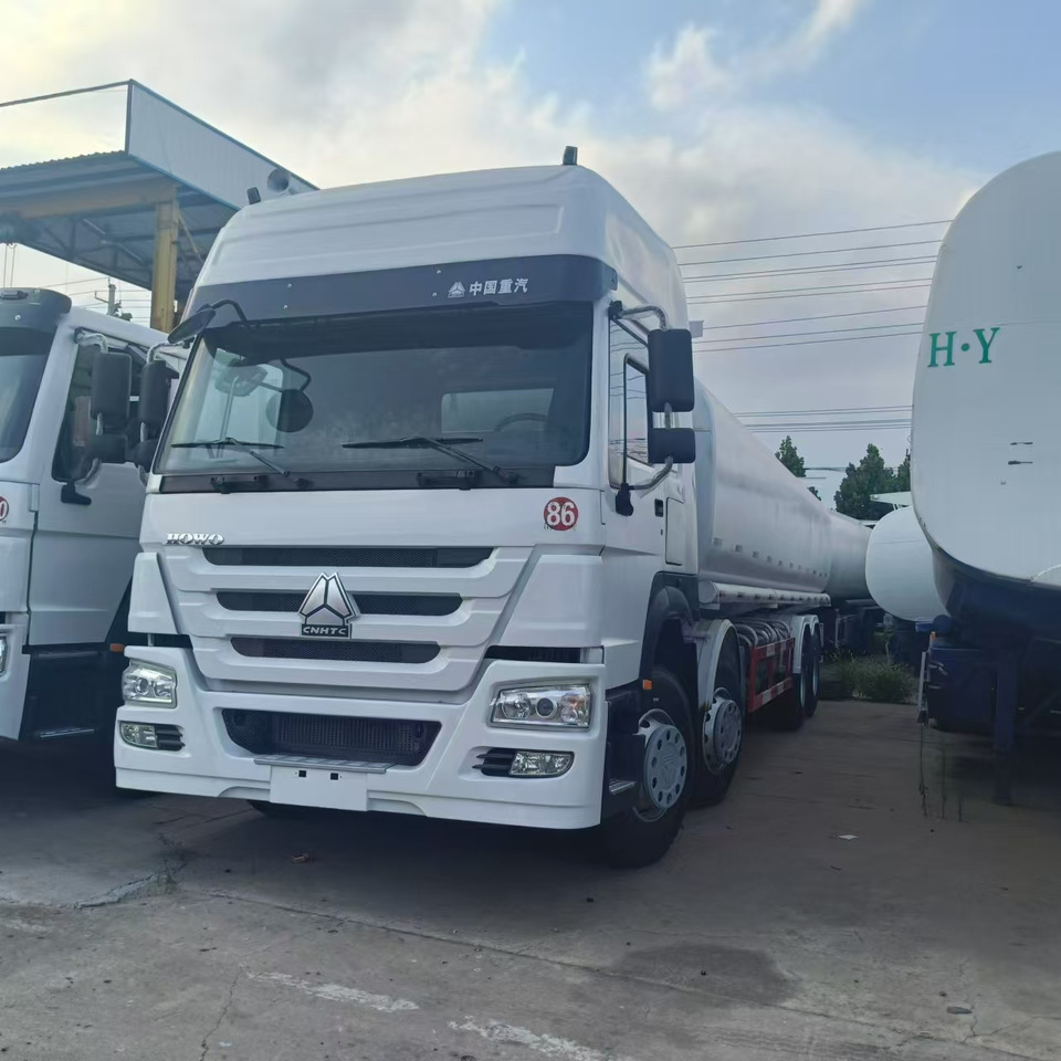 SINOTRUK HOWO 371 CLICK HERE FOR DISCOUNT - Xe tải: hình 1 SINOTRUK HOWO 371 CLICK HERE FOR DISCOUNT - Xe tải: hình 1