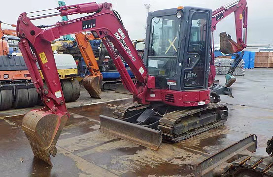 YANMAR VIO30 - Máy xúc mini: hình 5 YANMAR VIO30 - Máy xúc mini: hình 5