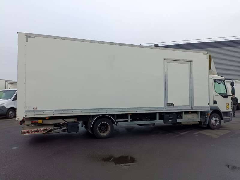 Camion Porteur 12 TONNES 210 CV HAYON PORTE RELEVANTE - Xe tải hộp: hình 5 Camion Porteur 12 TONNES 210 CV HAYON PORTE RELEVANTE - Xe tải hộp: hình 5