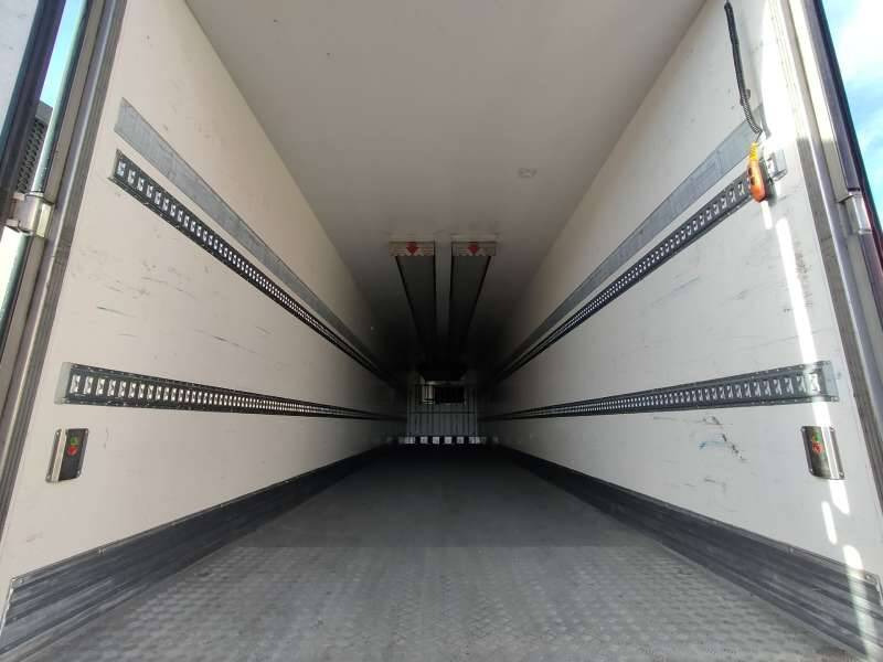 Semi-remorque 3 Essieux 38 TONNES HAYON CAISSE CHEREAU GROUPE CARRIER VECTOR 1550 - Sơ mi rơ moóc đông lạnh: hình 5 Semi-remorque 3 Essieux 38 TONNES HAYON CAISSE CHEREAU GROUPE CARRIER VECTOR 1550 - Sơ mi rơ moóc đông lạnh: hình 5