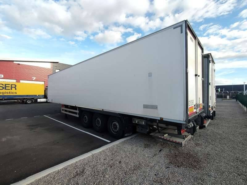 Semi-remorque 3 Essieux 38 TONNES HAYON CAISSE CHEREAU GROUPE CARRIER VECTOR HE 19 MT - Sơ mi rơ moóc đông lạnh: hình 3 Semi-remorque 3 Essieux 38 TONNES HAYON CAISSE CHEREAU GROUPE CARRIER VECTOR HE 19 MT - Sơ mi rơ moóc đông lạnh: hình 3