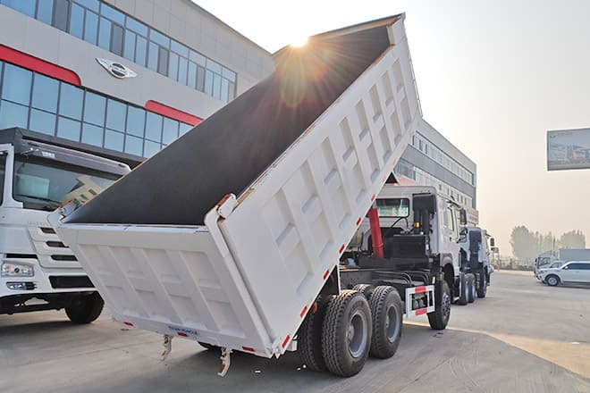 SINOTRUK Used Sinotruk Howo 380 Dump Truck for Sale in Costa Rica - Xe ben: hình 2 SINOTRUK Used Sinotruk Howo 380 Dump Truck for Sale in Costa Rica - Xe ben: hình 2