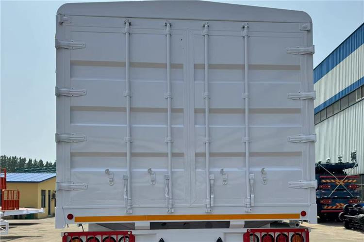 TITAN 2 Axle Fence Semi Trailer with Bogie Suspension for Sale In Nigeria - Sơ mi rơ moóc chở gia súc: hình 4 TITAN 2 Axle Fence Semi Trailer with Bogie Suspension for Sale In Nigeria - Sơ mi rơ moóc chở gia súc: hình 4