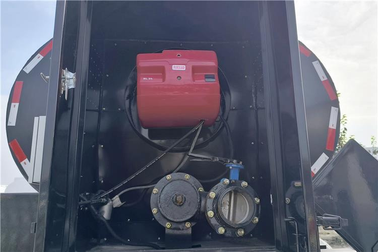 TITAN 3 Axle Asphalt Tank Semi Trailer for Sale In Nigeria - Sơ mi rơ moóc bồn: hình 4 TITAN 3 Axle Asphalt Tank Semi Trailer for Sale In Nigeria - Sơ mi rơ moóc bồn: hình 4