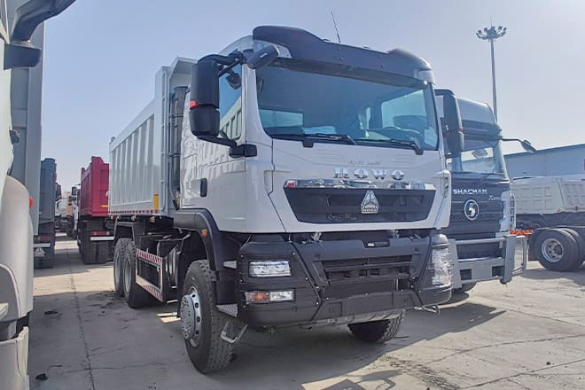 TITAN Howo 6x4 10 Wheel Tipper Truck for Sale in Zambia - Xe ben: hình 1 TITAN Howo 6x4 10 Wheel Tipper Truck for Sale in Zambia - Xe ben: hình 1