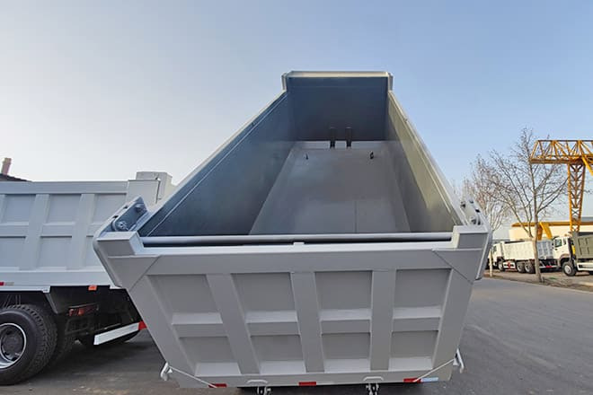 TITAN Sinotruk Howo New Dump Truck for Sale in Nigeria - Xe ben: hình 3 TITAN Sinotruk Howo New Dump Truck for Sale in Nigeria - Xe ben: hình 3