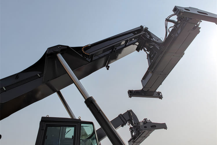 XCMG Reach Stacker Price for Sale in Guyana - Máy nhấc container: hình 5 XCMG Reach Stacker Price for Sale in Guyana - Máy nhấc container: hình 5
