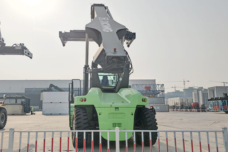 XCMG Reach Stacker Price for Sale in Guyana - Máy nhấc container: hình 3 XCMG Reach Stacker Price for Sale in Guyana - Máy nhấc container: hình 3