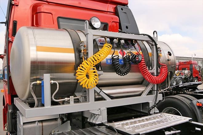 FAW FAW 6X4 Trucks for Sale Prices in Vanuatu - Xe đầu kéo: hình 2 FAW FAW 6X4 Trucks for Sale Prices in Vanuatu - Xe đầu kéo: hình 2