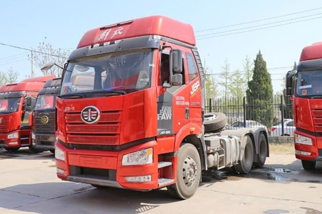 FAW Faw J6P 380HP Truck for Sale in Mali - Xe đầu kéo: hình 1 FAW Faw J6P 380HP Truck for Sale in Mali - Xe đầu kéo: hình 1