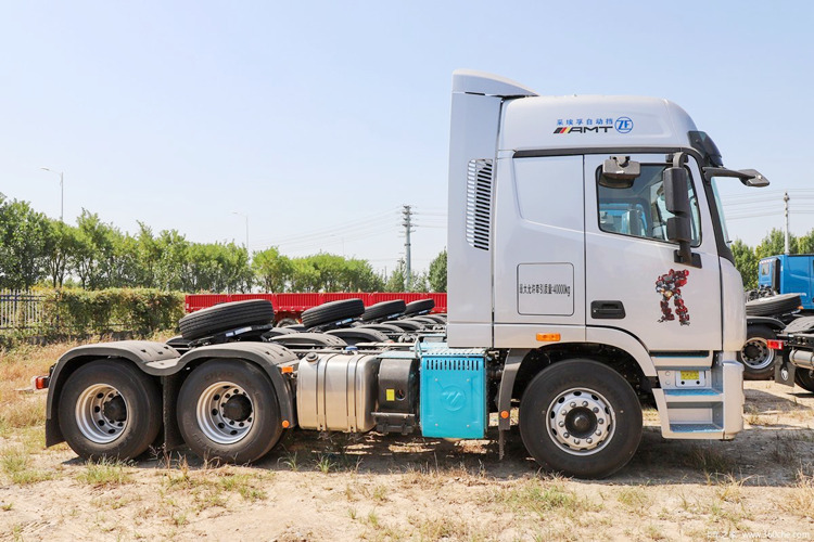 FOTON Foton 6x4 Tractor Head for Sale in Tanzania - Xe đầu kéo: hình 3 FOTON Foton 6x4 Tractor Head for Sale in Tanzania - Xe đầu kéo: hình 3