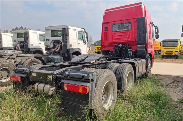 Hongyan Used Genlyon Truck Head for Sale - Xe đầu kéo: hình 2 Hongyan Used Genlyon Truck Head for Sale - Xe đầu kéo: hình 2