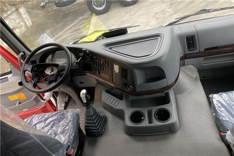 SINOTRUK Howo 371hp Truck Head for Sale In Tanzania - Xe đầu kéo: hình 3 SINOTRUK Howo 371hp Truck Head for Sale In Tanzania - Xe đầu kéo: hình 3