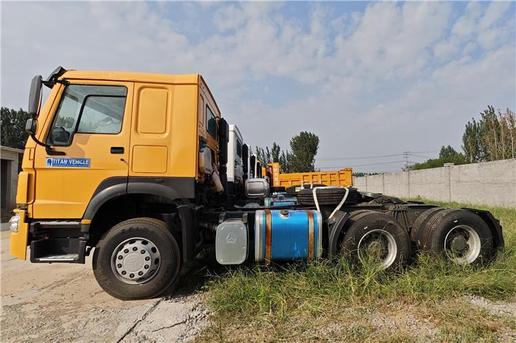 Sinotruk Used Howo Truck 371 hp 6x4 Head for Sale In Ghana Accra - Xe đầu kéo: hình 4 Sinotruk Used Howo Truck 371 hp 6x4 Head for Sale In Ghana Accra - Xe đầu kéo: hình 4