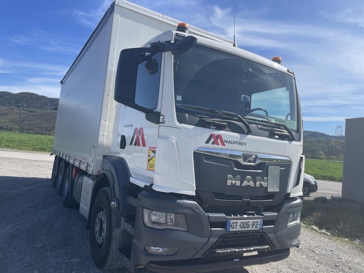 MAN TGS 35.480 - Xe tải thùng mui bạt: hình 1 MAN TGS 35.480 - Xe tải thùng mui bạt: hình 1