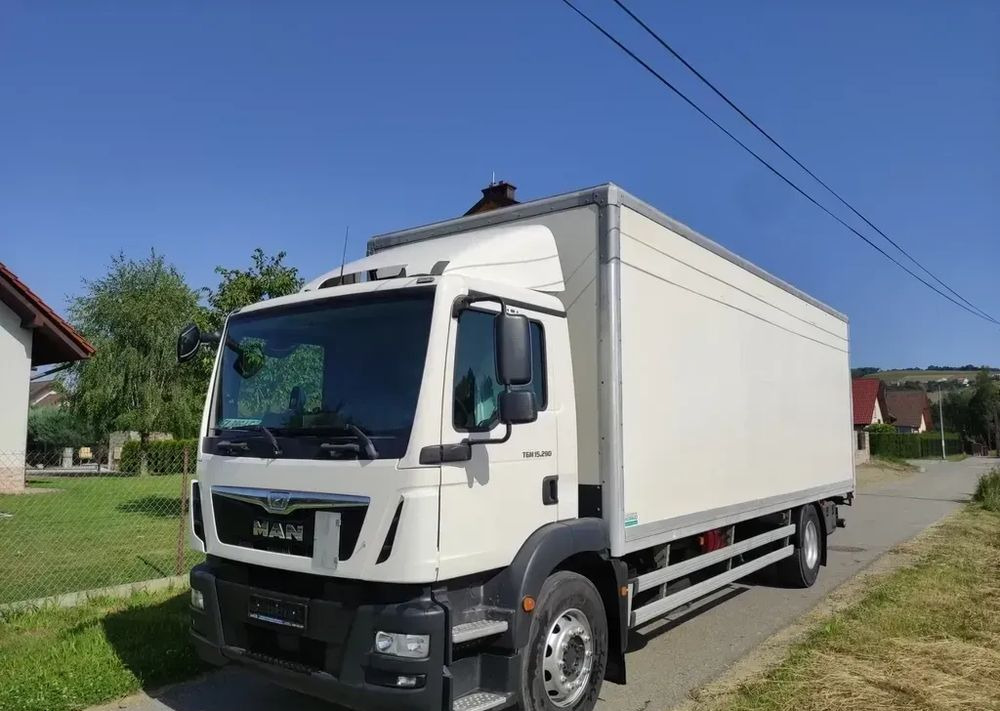 MAN TGM 15.290 kontener , winda - Xe tải hộp: hình 2 MAN TGM 15.290 kontener , winda - Xe tải hộp: hình 2