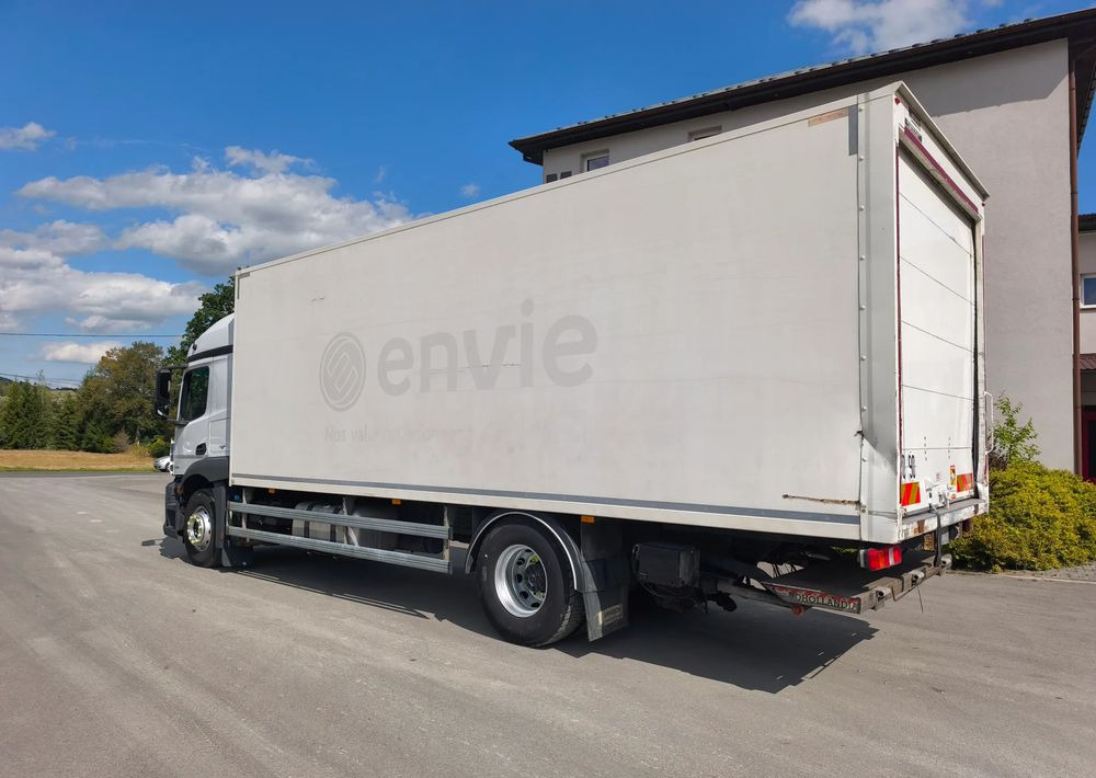 Mercedes-Benz ACTROS 18.360 kontener 18 p , winda - Xe tải hộp: hình 4 Mercedes-Benz ACTROS 18.360 kontener 18 p , winda - Xe tải hộp: hình 4