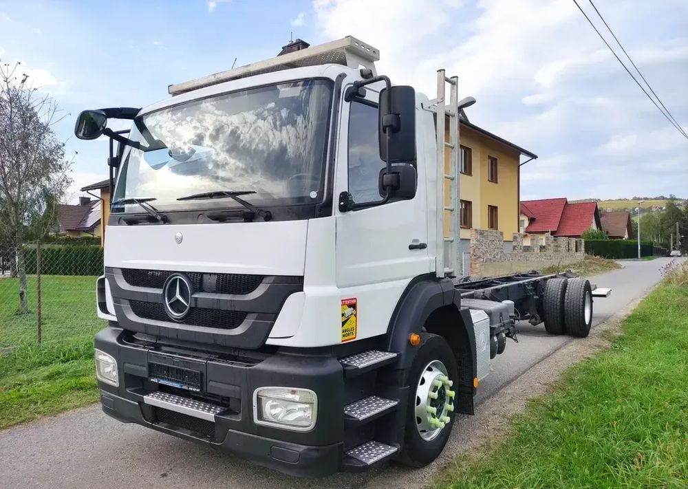 Mercedes-Benz AXOR 1829 rama do zabudowy blokada mostu - Xe tải khung gầm: hình 1 Mercedes-Benz AXOR 1829 rama do zabudowy blokada mostu - Xe tải khung gầm: hình 1