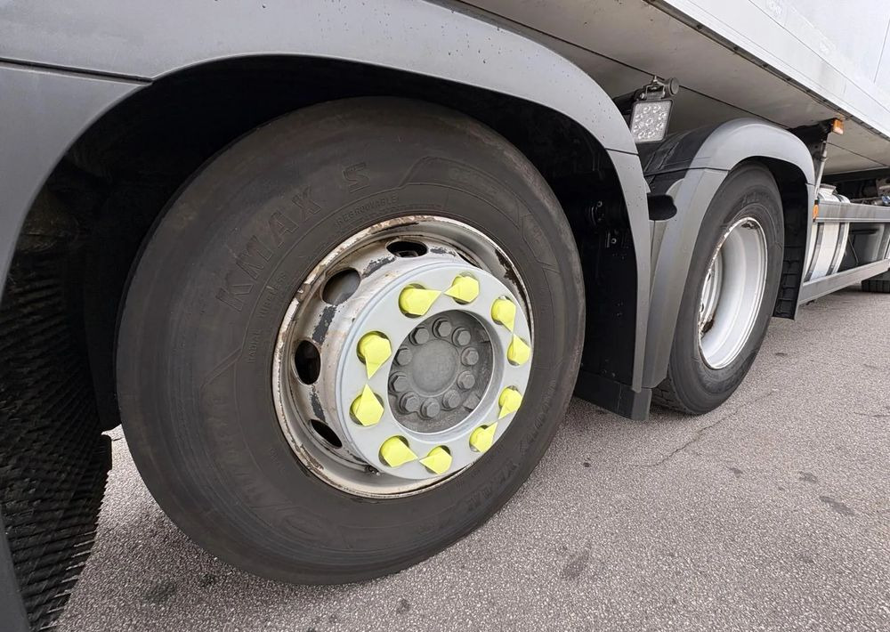 Xe tải đông lạnh Mercedes-Benz Actros 2543 6x2 chłodnia izoterma 18 palet oś skrętna: hình 13 Xe tải đông lạnh Mercedes-Benz Actros 2543 6x2 chłodnia izoterma 18 palet oś skrętna: hình 13