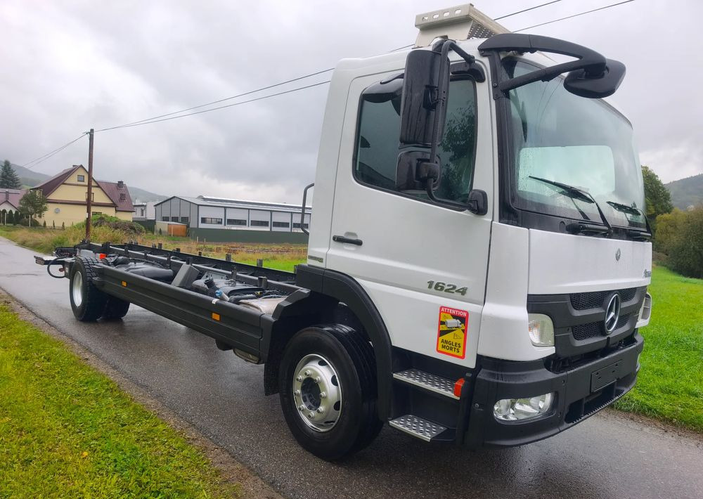 Mercedes-Benz Atego 1624 rama do zabudowy - Xe tải khung gầm: hình 2 Mercedes-Benz Atego 1624 rama do zabudowy - Xe tải khung gầm: hình 2