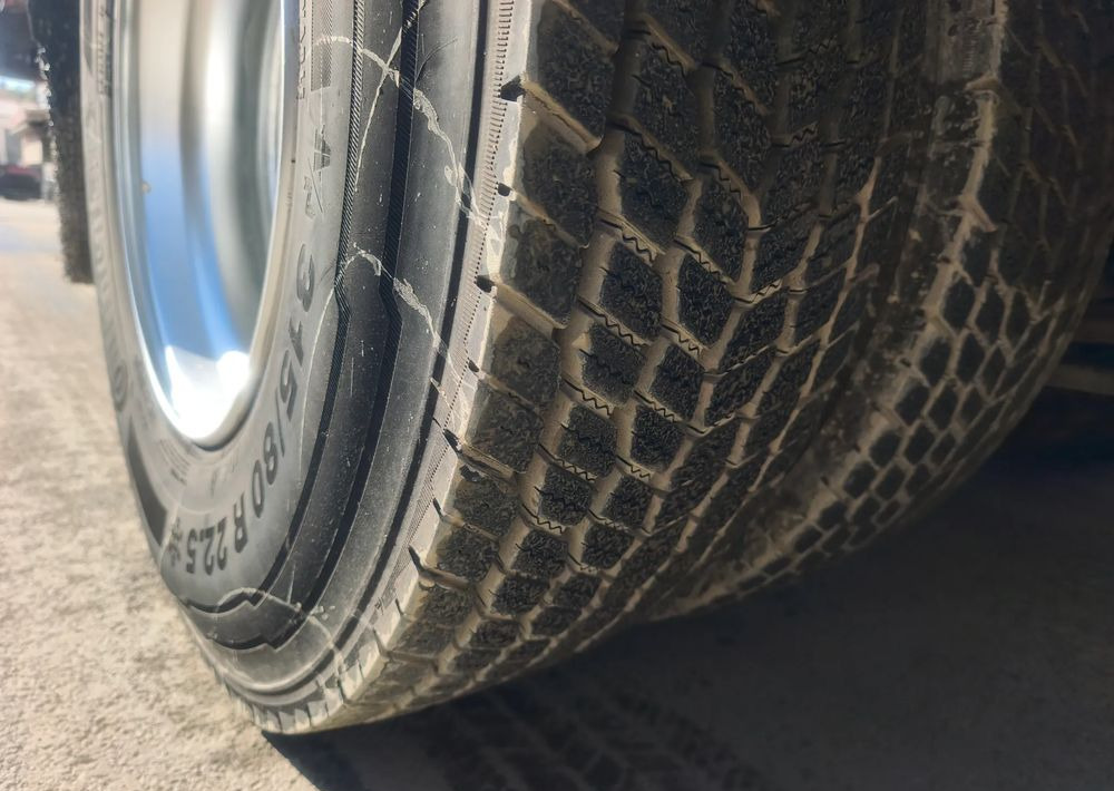 Renault GAMA D 18.320 chłodnia izoterma 19 palet - Xe tải đông lạnh: hình 5 Renault GAMA D 18.320 chłodnia izoterma 19 palet - Xe tải đông lạnh: hình 5