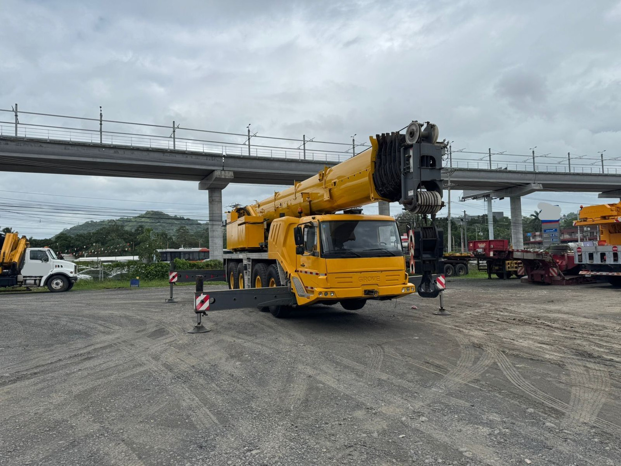 Grove Grove GMK 4100 L - Cẩu bánh lốp: hình 4 Grove Grove GMK 4100 L - Cẩu bánh lốp: hình 4