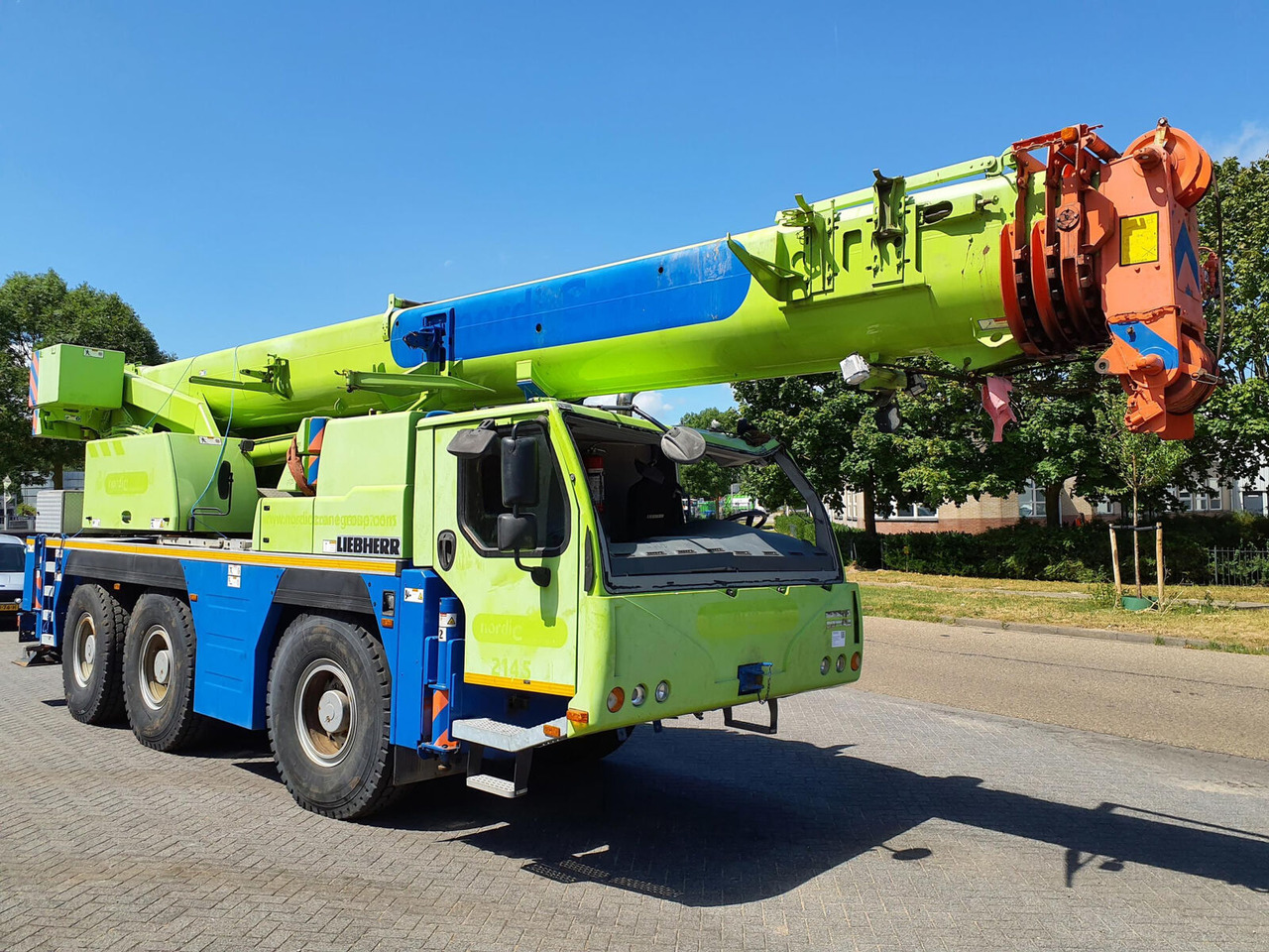 Liebherr LTM 1050 - 3.1 - Cẩu bánh lốp: hình 4 Liebherr LTM 1050 - 3.1 - Cẩu bánh lốp: hình 4