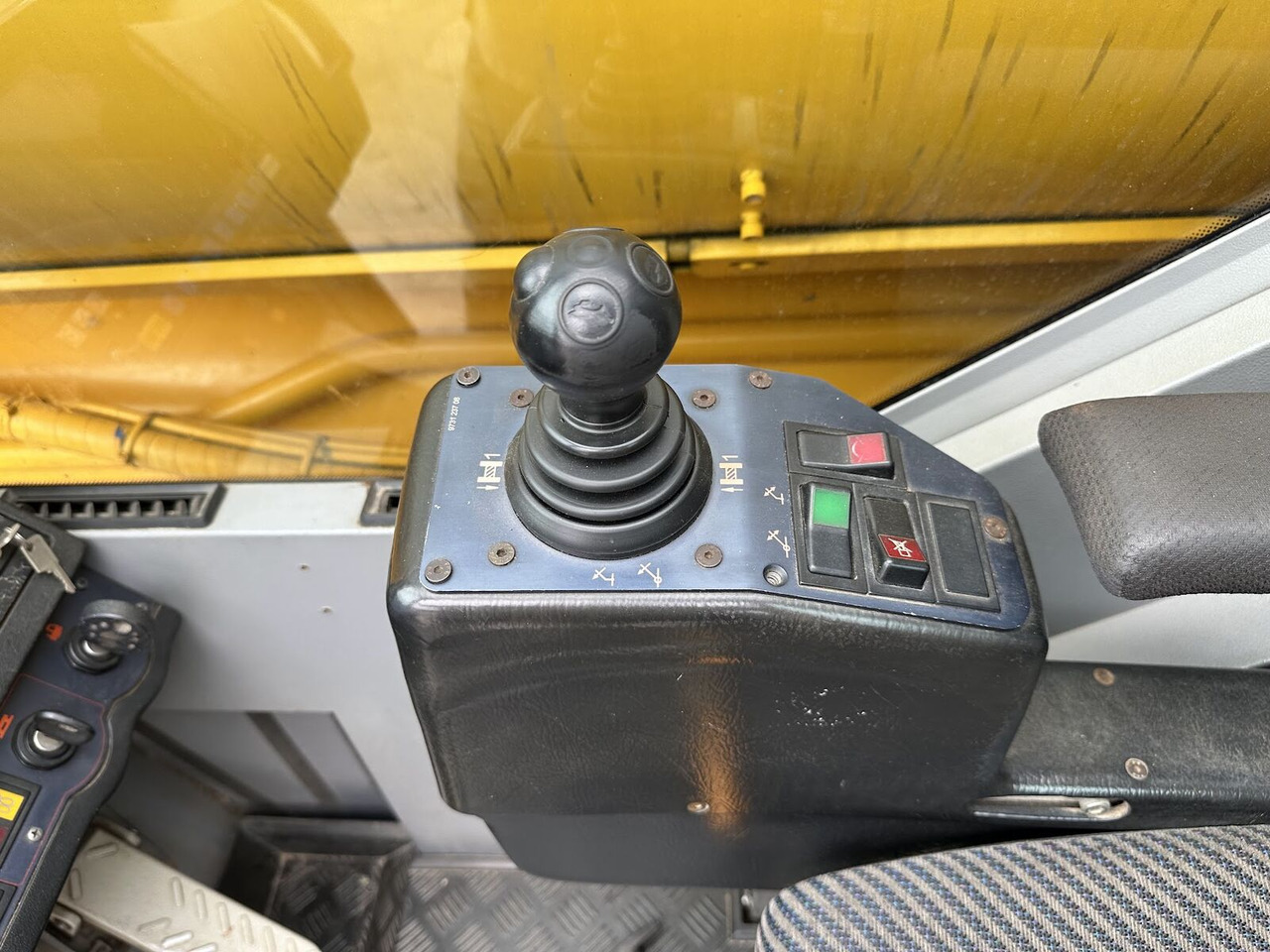 Cẩu bánh lốp Liebherr Liebherr LTM 1200-5.1: hình 18