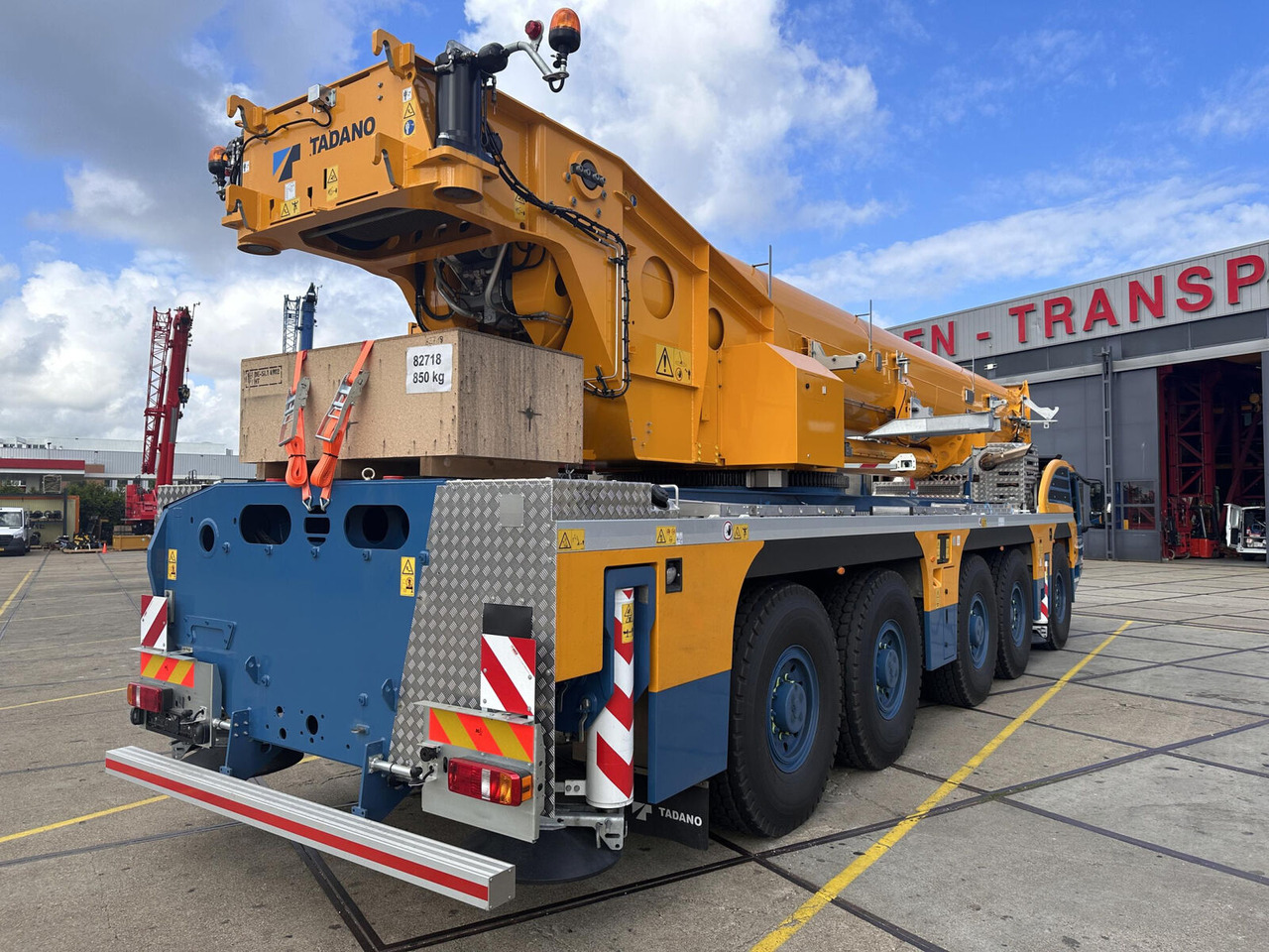 Tadano Tadano AC 5.220 L-1 - Cẩu bánh lốp: hình 3 Tadano Tadano AC 5.220 L-1 - Cẩu bánh lốp: hình 3