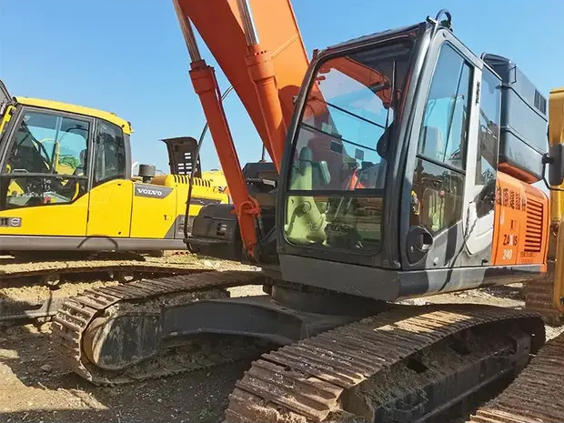 2022 Hitachi ZX240 - Máy xúc bánh xích: hình 4 2022 Hitachi ZX240 - Máy xúc bánh xích: hình 4