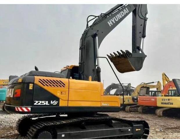 2023 Hyundai R225 - Máy xúc bánh xích: hình 1 2023 Hyundai R225 - Máy xúc bánh xích: hình 1