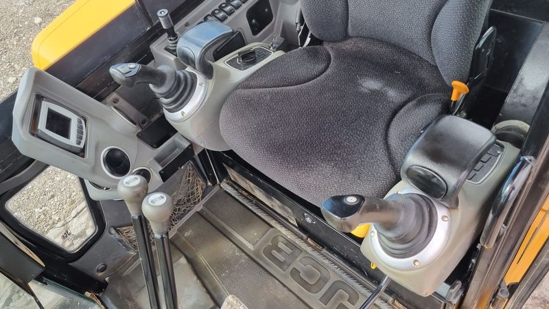 JCB JCB 65R-1 - Máy xúc mini: hình 5 JCB JCB 65R-1 - Máy xúc mini: hình 5