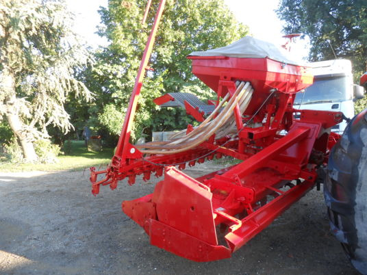 Kverneland DAS + Kverneland herse rotative - Máy gieo hạt liên hợp: hình 3 Kverneland DAS + Kverneland herse rotative - Máy gieo hạt liên hợp: hình 3