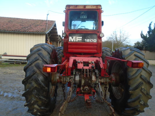Massey Ferguson 1200 - Máy cày: hình 5 Massey Ferguson 1200 - Máy cày: hình 5