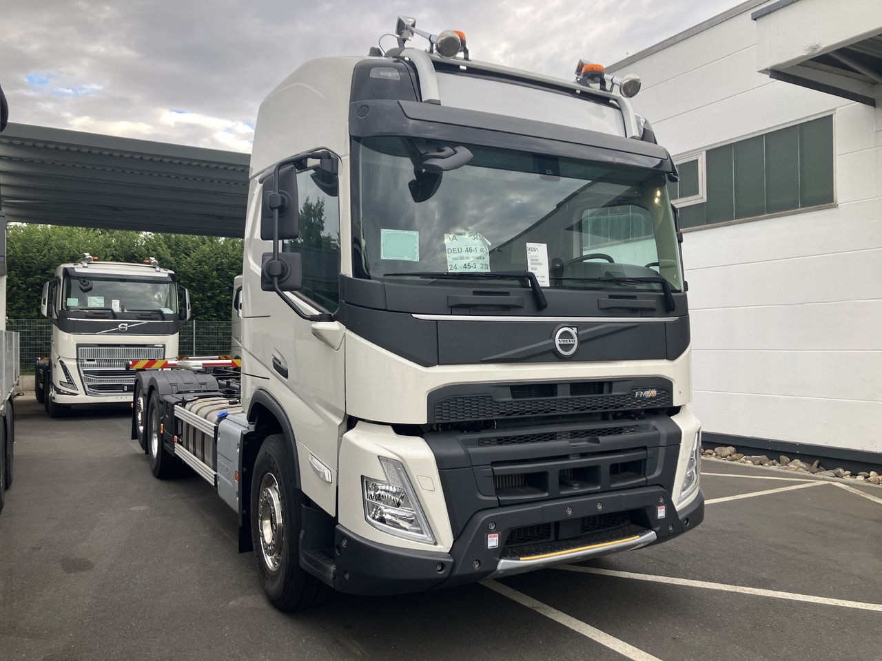 VOLVO FMX 540 6x2 Globetrotter Chassis - Xe tải khung gầm: hình 2 VOLVO FMX 540 6x2 Globetrotter Chassis - Xe tải khung gầm: hình 2