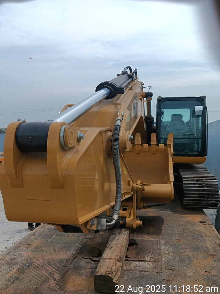 CATERPILLAR 323D3 - Máy xúc: hình 1 CATERPILLAR 323D3 - Máy xúc: hình 1