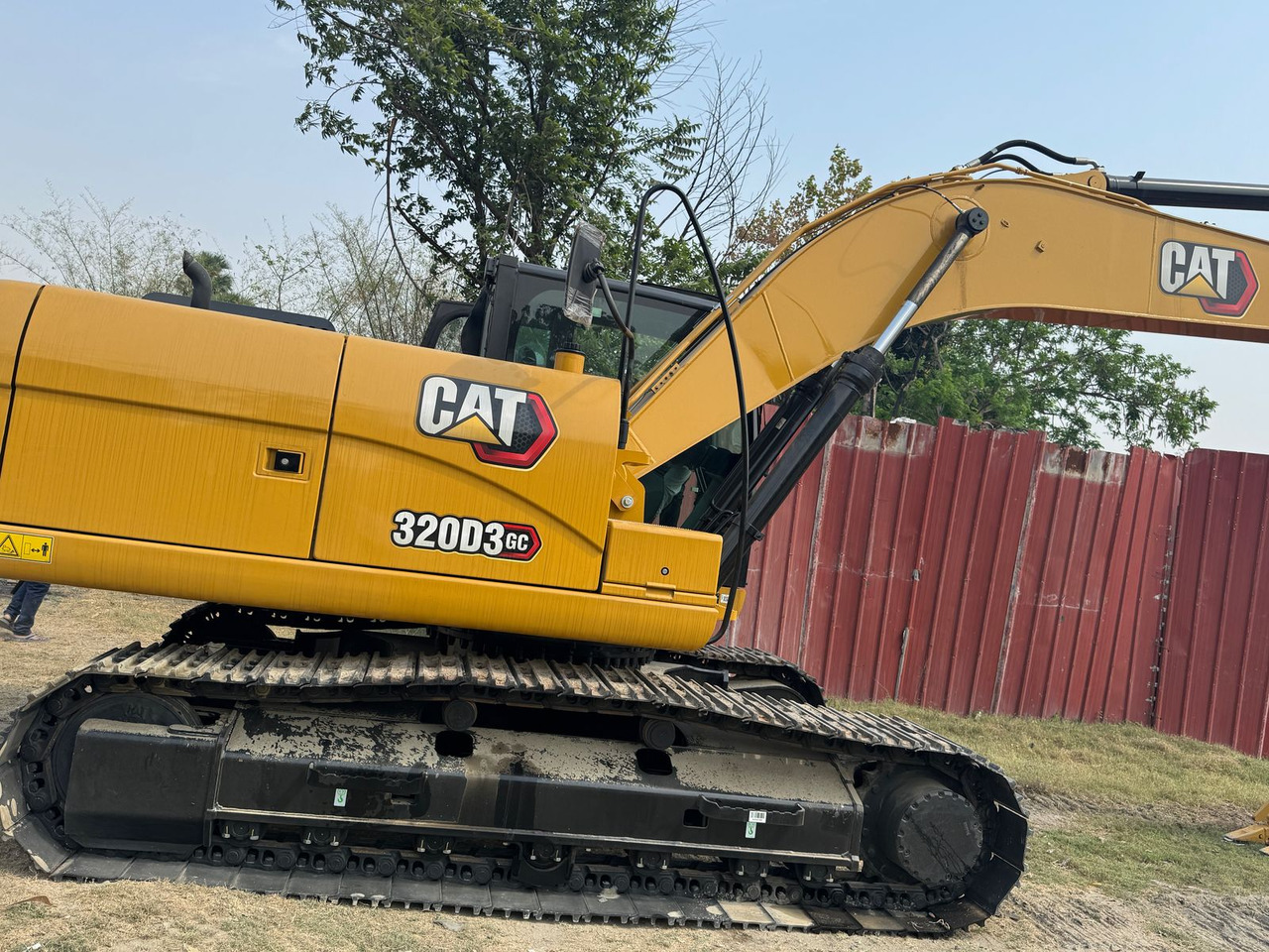 CATERPILLAR 323GC - Máy xúc bánh xích: hình 2 CATERPILLAR 323GC - Máy xúc bánh xích: hình 2
