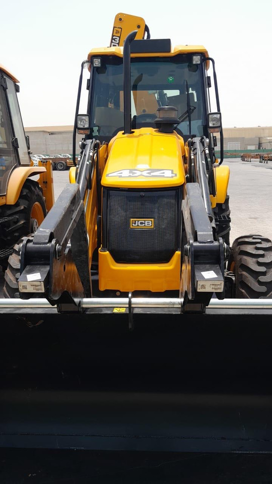 JCB 3DX - Máy xúc trước múc sau: hình 1 JCB 3DX - Máy xúc trước múc sau: hình 1