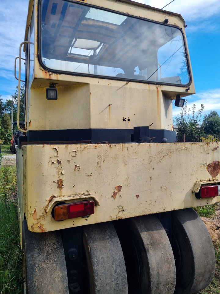 Stavostroj GRW 101 - Máy lăn khí nén: hình 4 Stavostroj GRW 101 - Máy lăn khí nén: hình 4