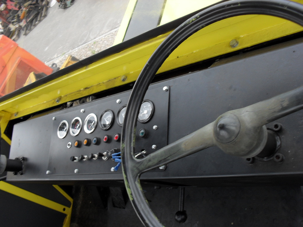 Stavostroj Remasz VP200 - Máy lăn khí nén: hình 3 Stavostroj Remasz VP200 - Máy lăn khí nén: hình 3