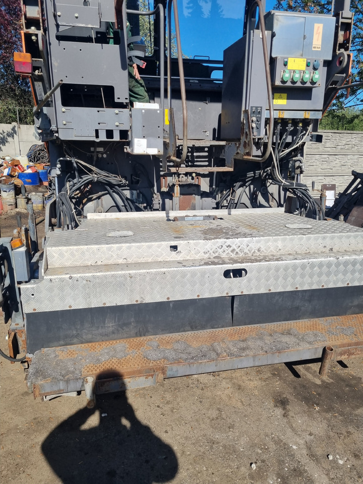 VOLVO TITAN 6870 - Máy lát nhựa đường: hình 1 VOLVO TITAN 6870 - Máy lát nhựa đường: hình 1