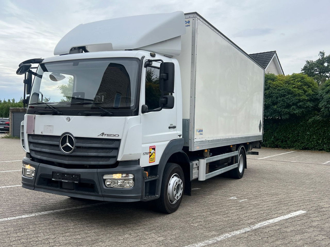 Mercedes-Benz Atego 1218 L Classic-Vermietung möglich-ADR-LBW - Xe tải hộp: hình 1 Mercedes-Benz Atego 1218 L Classic-Vermietung möglich-ADR-LBW - Xe tải hộp: hình 1