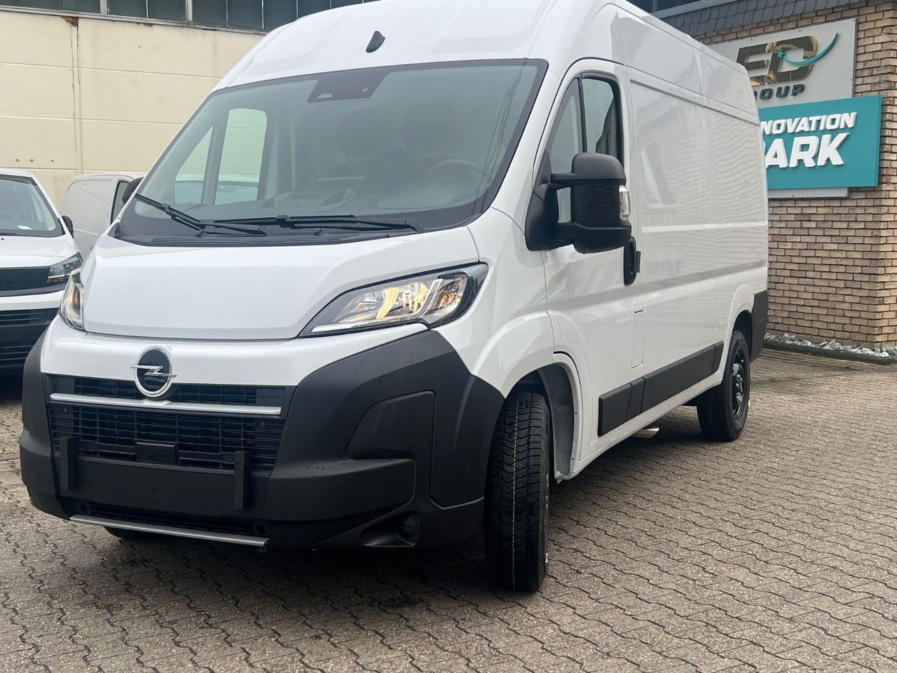 Opel Movano L2H2 140 Kasten Rückfahrkam Allwetter+ - Xe van chở hàng: hình 1 Opel Movano L2H2 140 Kasten Rückfahrkam Allwetter+ - Xe van chở hàng: hình 1