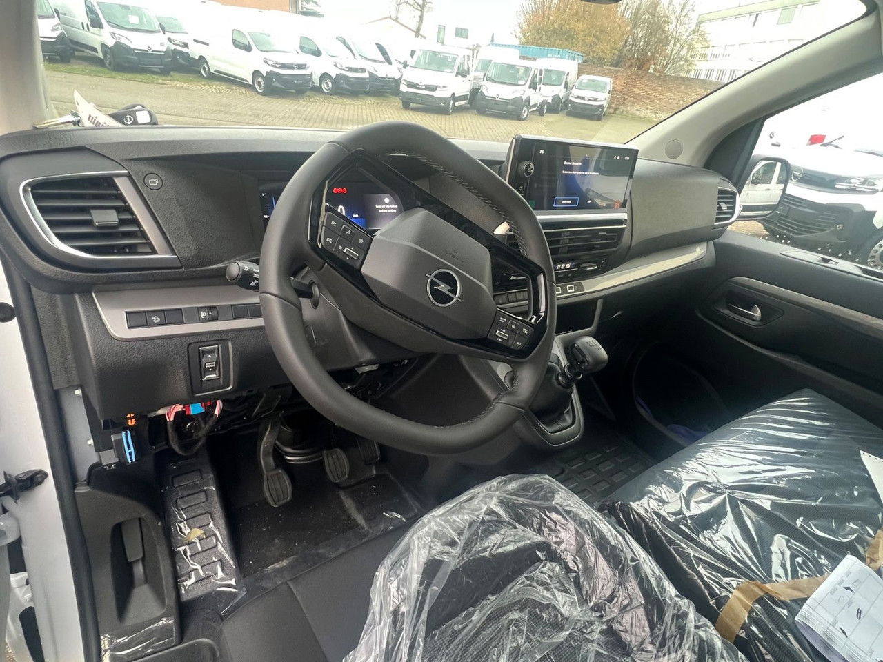 Xe van chở hàng mới Opel Vivaro Cargo L2 H1 120 PS Allwetter AHK Rückfahr: hình 30 Xe van chở hàng mới Opel Vivaro Cargo L2 H1 120 PS Allwetter AHK Rückfahr: hình 30