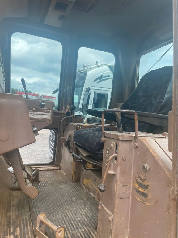 CAT CAT D6D CAT D6D - Máy ủi: hình 5 CAT CAT D6D CAT D6D - Máy ủi: hình 5