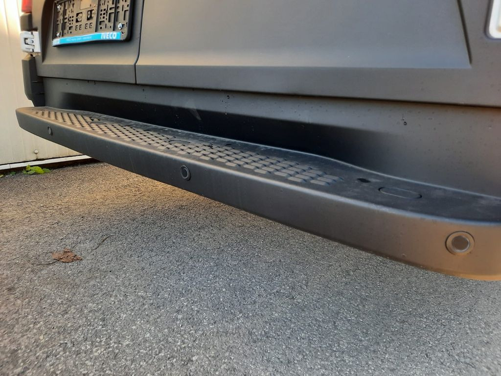 Iveco Daily 35S14 8g HiMatic L3H2 Mod.25 - Xe van chở hàng: hình 5 Iveco Daily 35S14 8g HiMatic L3H2 Mod.25 - Xe van chở hàng: hình 5