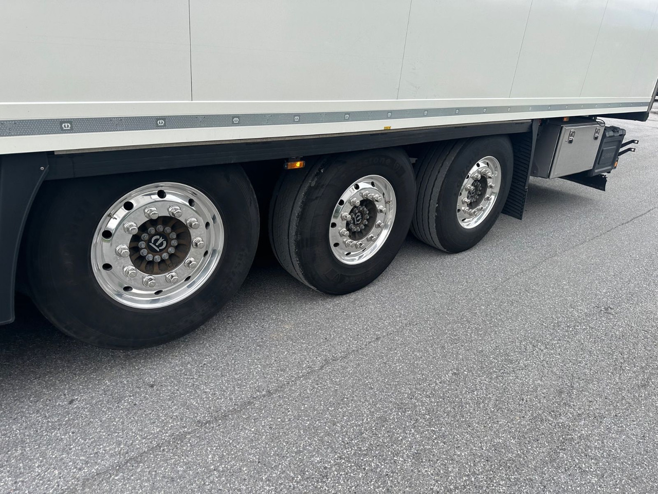 Krone SDR 27 Vector 1550 Doppelstock/Blumenbreit - Sơ mi rơ moóc hộp kín: hình 5 Krone SDR 27 Vector 1550 Doppelstock/Blumenbreit - Sơ mi rơ moóc hộp kín: hình 5