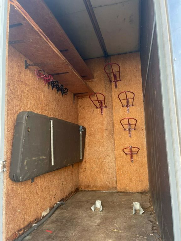 MAN 12.192 Pferdetransporter - Xe tải chở ngựa: hình 5 MAN 12.192 Pferdetransporter - Xe tải chở ngựa: hình 5