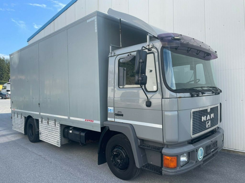 MAN 12.192 Pferdetransporter - Xe tải chở ngựa: hình 2 MAN 12.192 Pferdetransporter - Xe tải chở ngựa: hình 2
